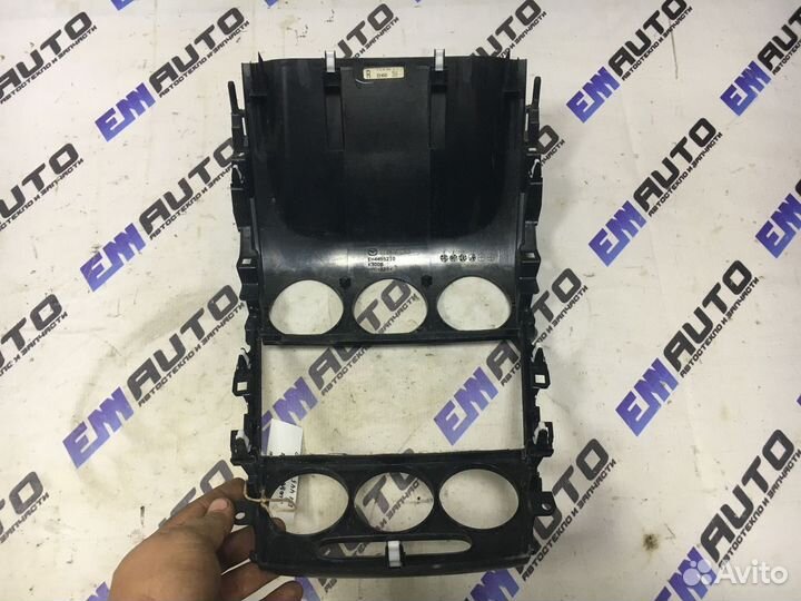 Рамка магнитолы Мазда сх-7