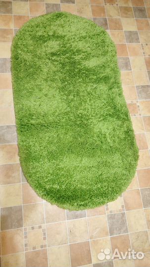 Ковер салатовый с длинным ворсом, б/у