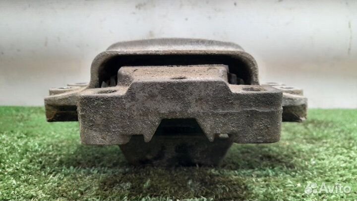 Подушка двигателя левая Audi A3 8P 1.6 BSE (102