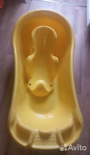 Ванночка для купания с горкой