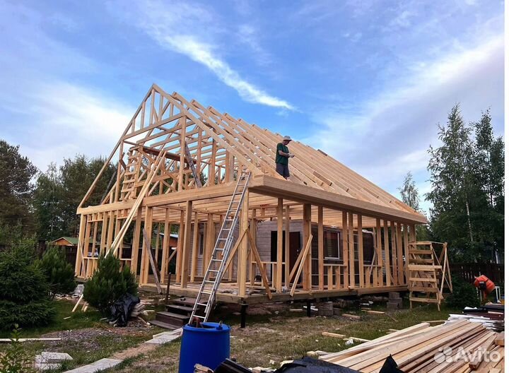 Бригада строителей