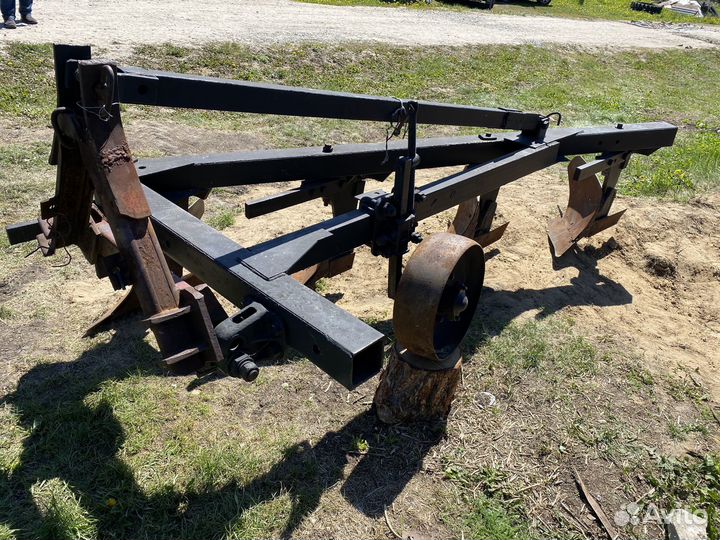 Плуг 4 корпусный