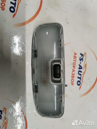 Плафон подсветки салона Ford Focus 2 универсал 1.6