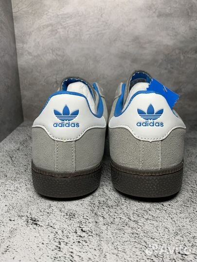 Кроссовки adidas munchen 41