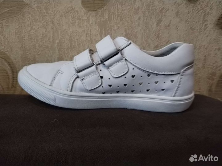 Кеды из натуральной кожи для девочки