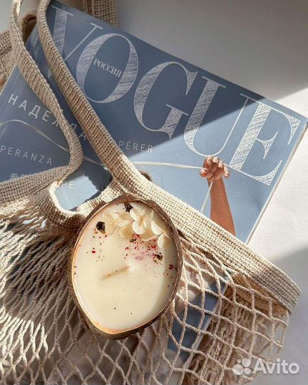 Свеча в кокосе