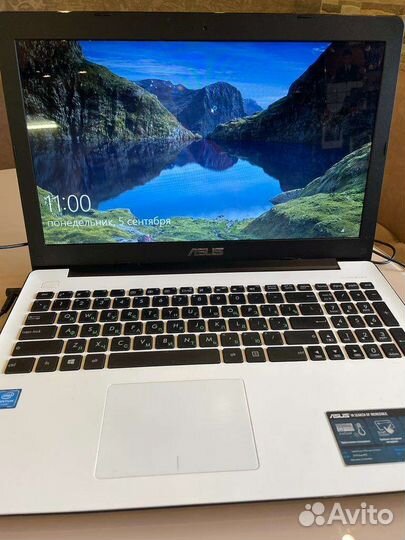 Ноутбук asus X553S