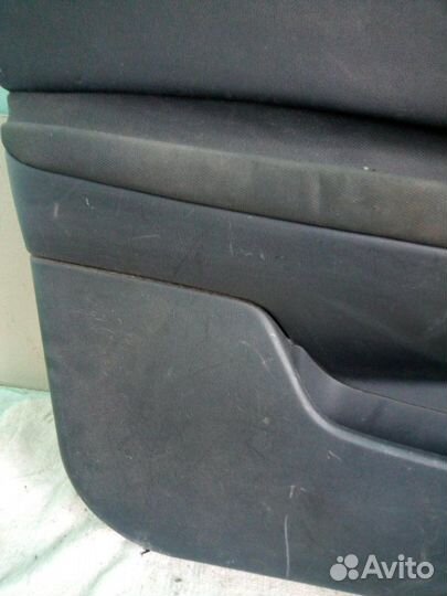 Обшивка двери передняя левая Nissan Qashqai J10