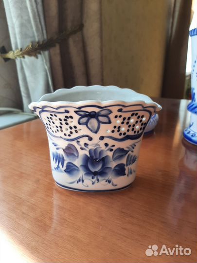 Гжель посуда и фигурки