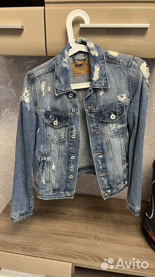Джинсовая куртка