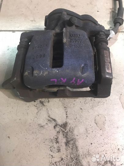 Суппорт задний левый Audi A4 cdnf 2010