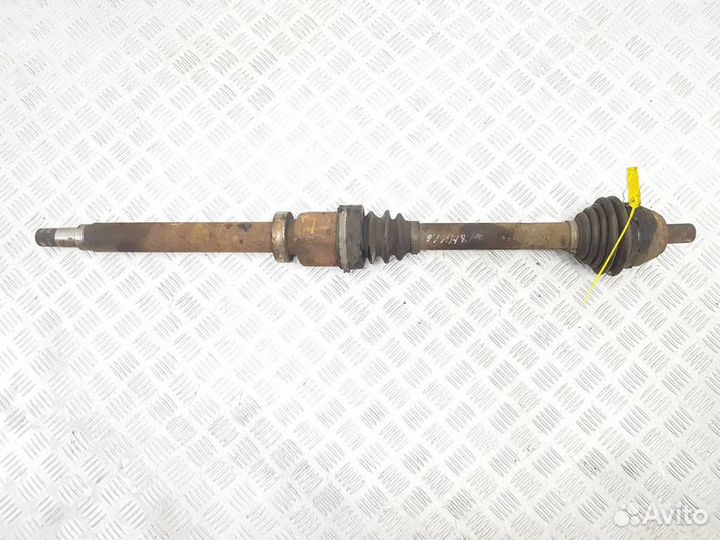 Полуось передняя правая (приводной вал, шрус) For