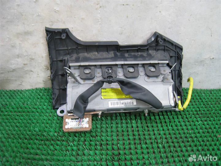 Подушка безопасности коленная Toyota Avensis T27