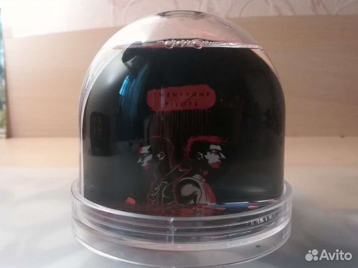 Снежный/водяной шар twenty one pilots