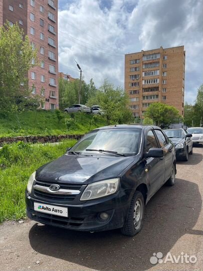 LADA Granta 1.6 МТ, 2013, битый, 150 000 км