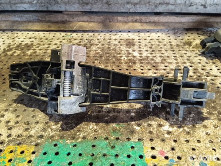 Ручка двери Land Rover Range Rover Sport 3.6D