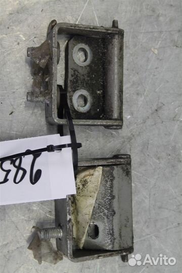 Петли крышки багажника Nissan Qashqai J10