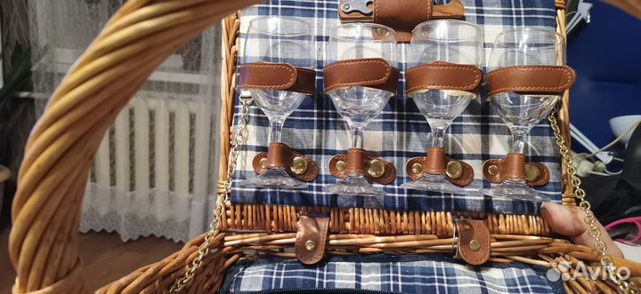 Набор для пикника Dolche Vita в плетёной корзине