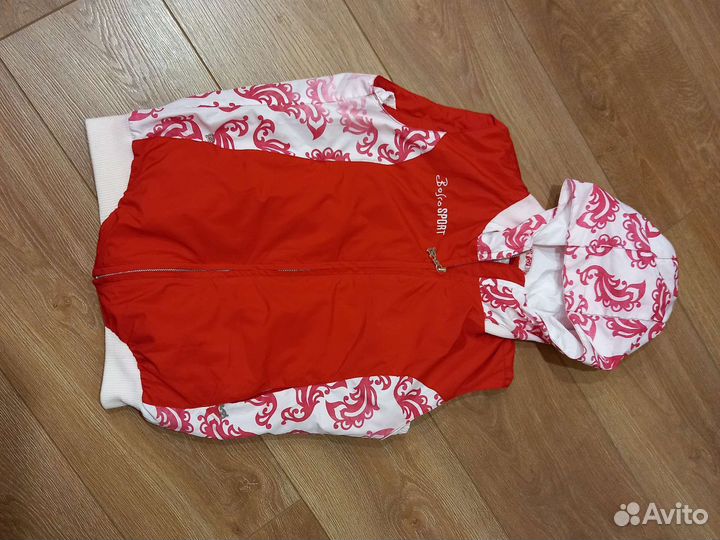 Одежда на девочку (жилетки)