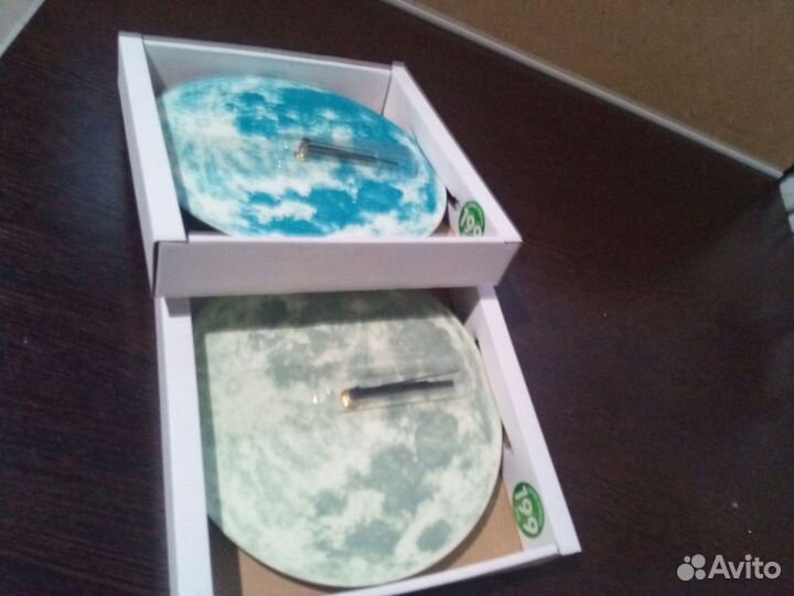 Часы настенные новые