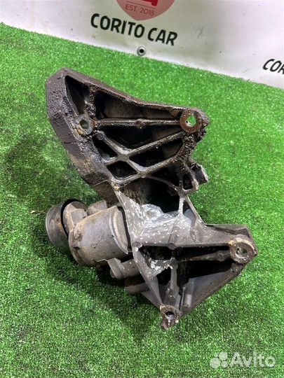 Кронштейн компрессора Chevrolet Captiva C100