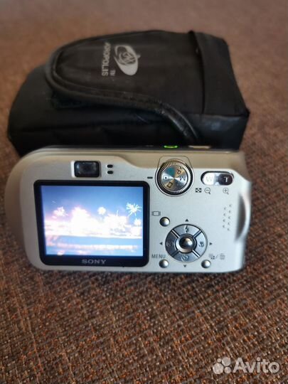 Фотоаппарат Sony Cyber shot 7.2 mp 512 mb