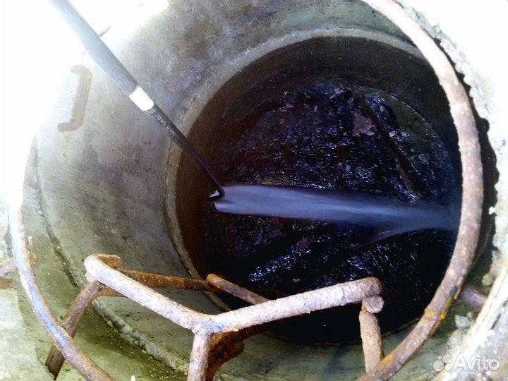 Прочистка канализационной трубы. Телеинспекция