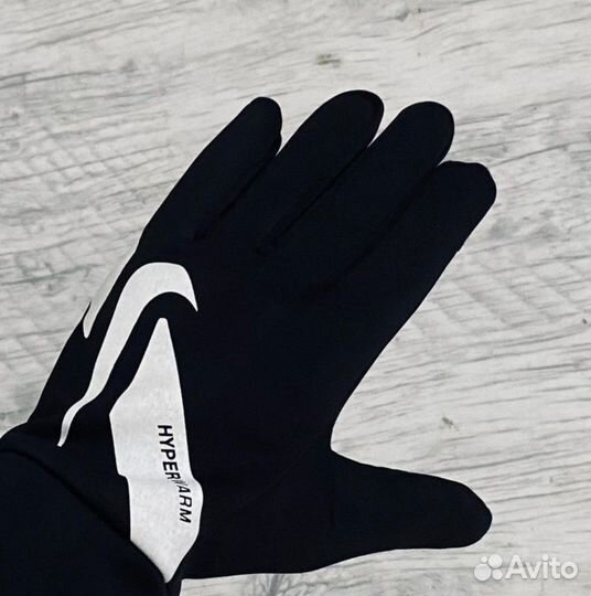 Перчатки nike