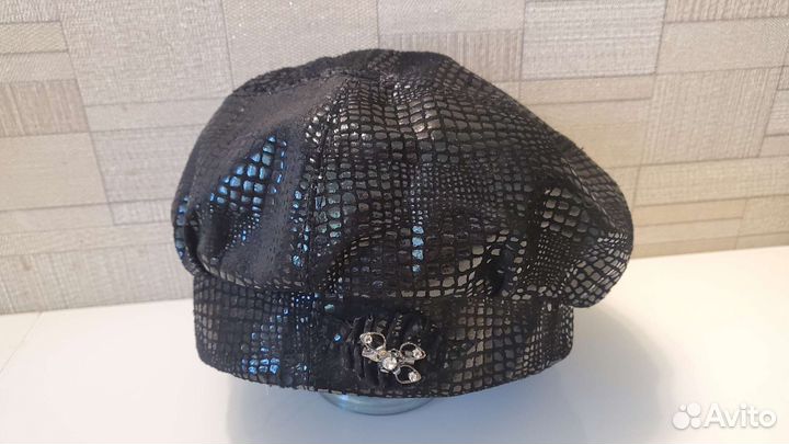 Берет женский кожаный