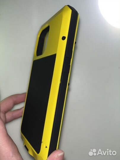 Чехол на iPhone 13 pro бронечехол