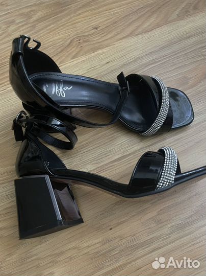 Босоножки женские 36