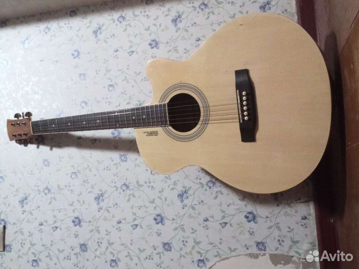 Акустическая гитара elitaro
