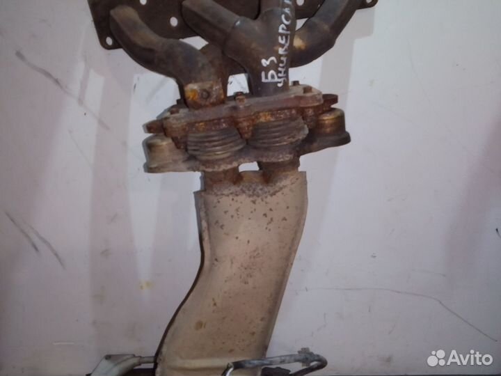 Коллектор выпускной с трубой приемной VW Passat B3