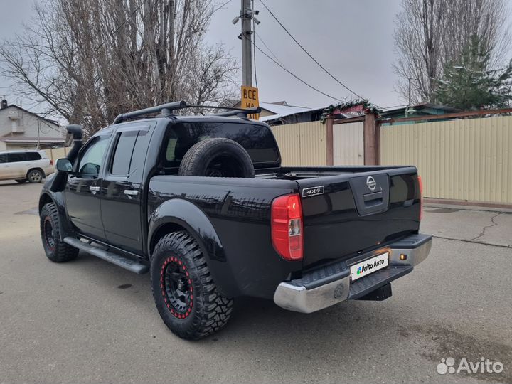 Nissan Navara 2.5 AT, 2010, 361 000 км