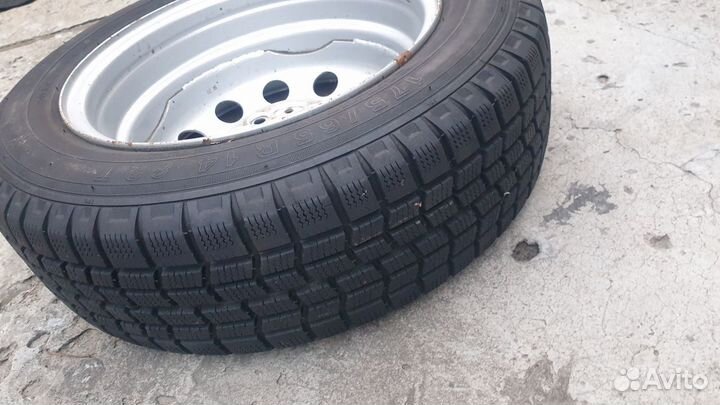 Trayal T-200 175/65 R14