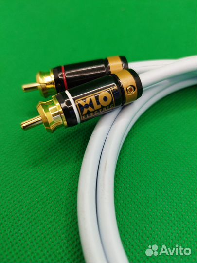 Кабель бивайринговый supra на XLO разъемах 1м