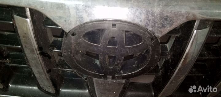 Решетка радиатора toyota land cruiser prado