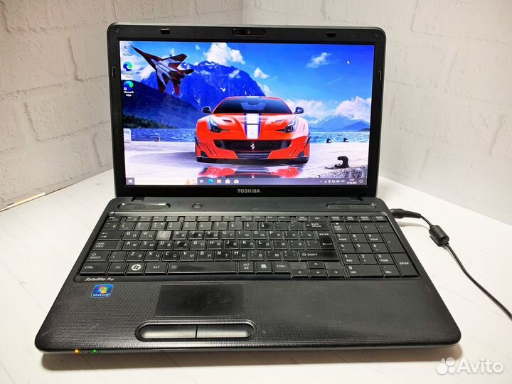 Офисный ноутбук Toshiba на SSD