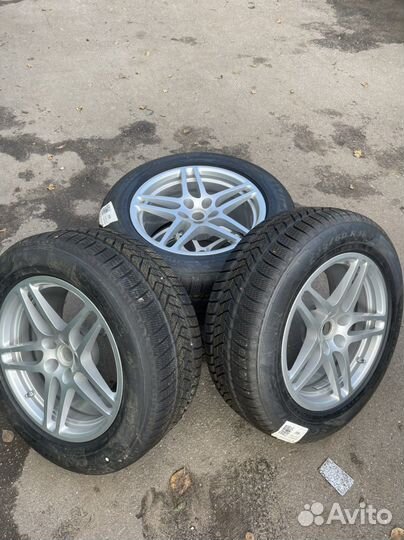 Колеса зимние Porsche Macan