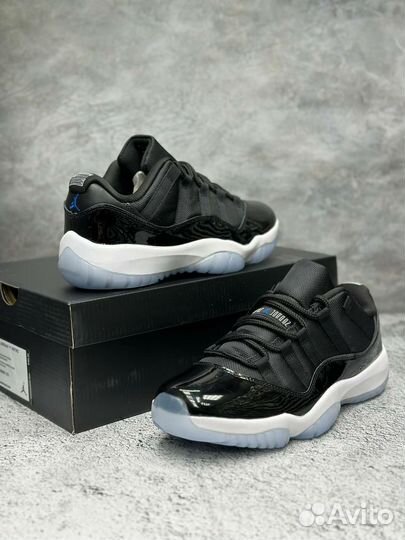 Nike air Jordan 11 retro low black