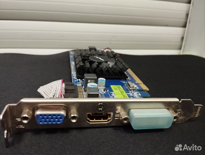 Видеокарта gigabyte HD 6450 1 Гб