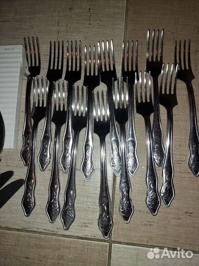 Вилки и ножи