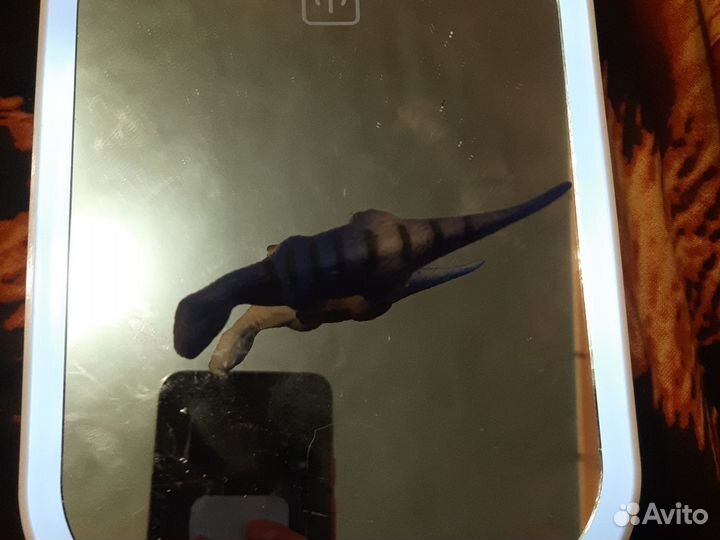 Динозавр резиновый