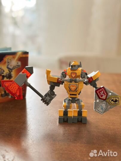 Lego lego Nexo Knights 70365 Боевые доспехи Акселя