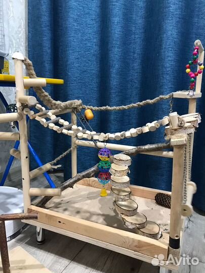 Игровой стенд (площадка) для попугая