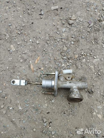 Главный цилиндр сцепления Nissan Almera N16