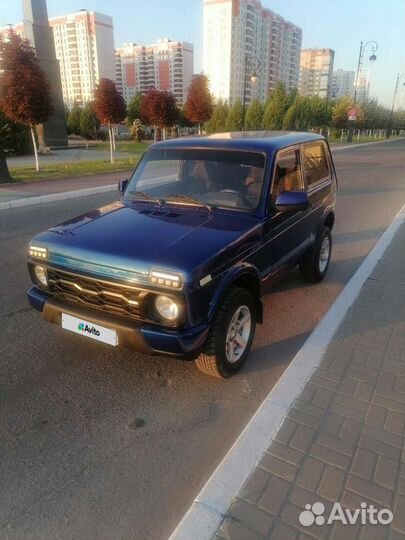 LADA 4x4 (Нива) 1.7 МТ, 2010, 90 000 км