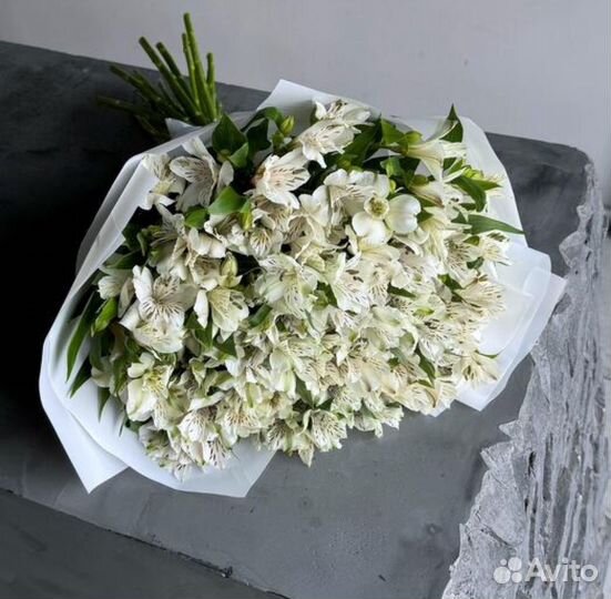 Букет из альстрамерий