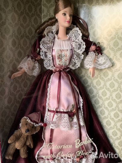 Викторианская Барби с мишкой Victorian Barbie