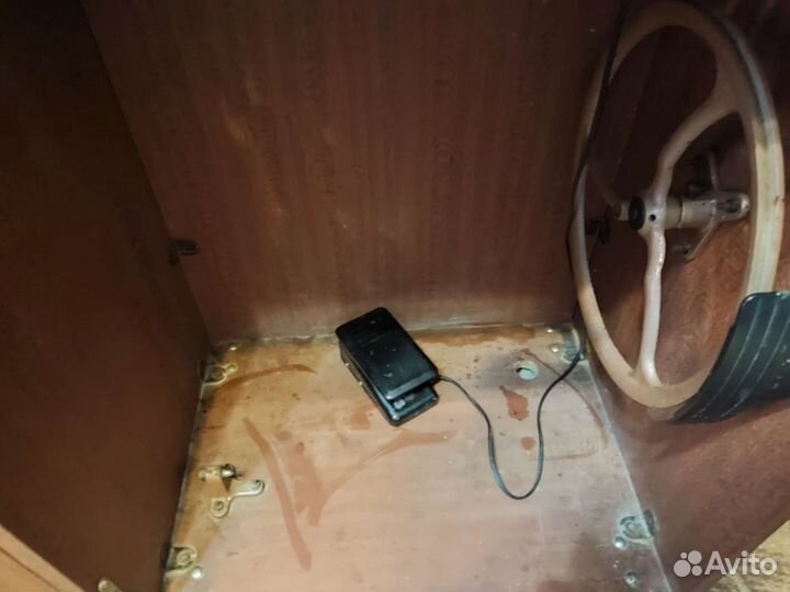 Швейная машинка Подольск 142 с эл приводом